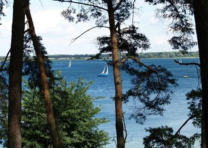 Z Widokiem Na Jezioro * Powidz (Slupca)